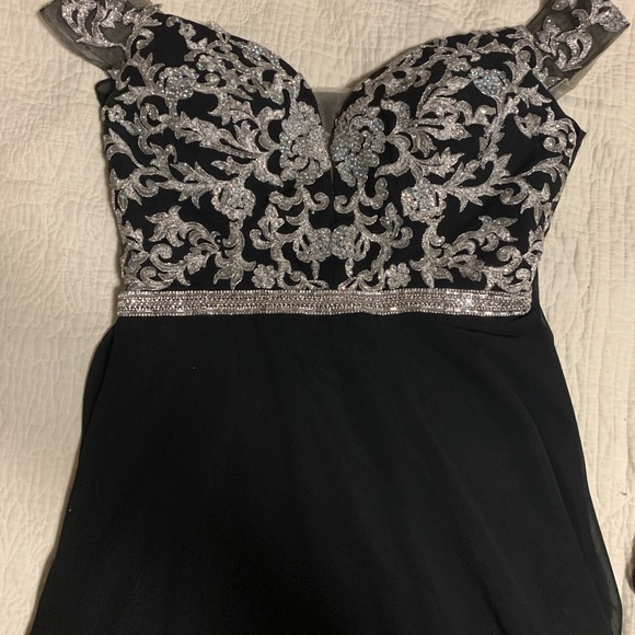 Prom Dress - Picture 5 of 7